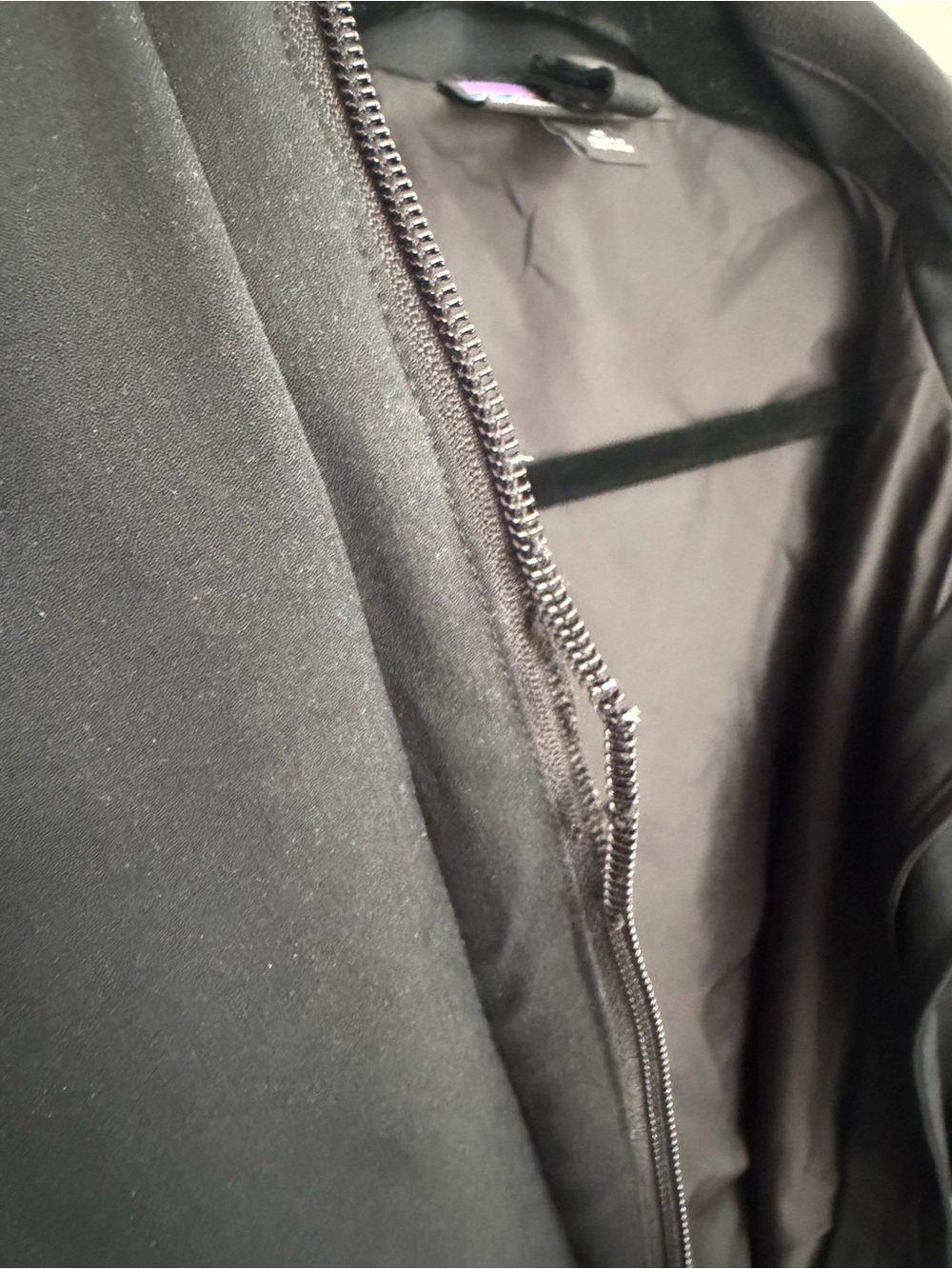 Patagonia Black Women's Outdoor Everyday Rain Jacket, Size M - Picture 7 of 7